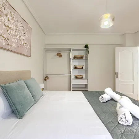 Vt Reformado Y Acogedor En Zona Residencial Tranquila Μπιλμπάο