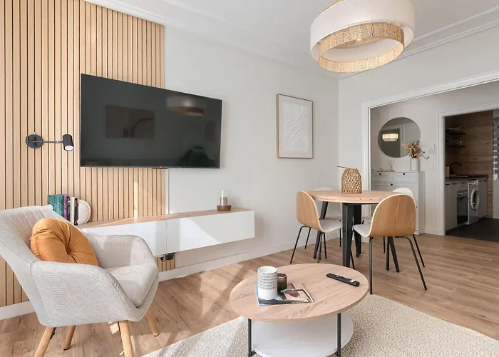 Apartment Vt Reformado Y Acogedor En Zona Residencial Tranquila